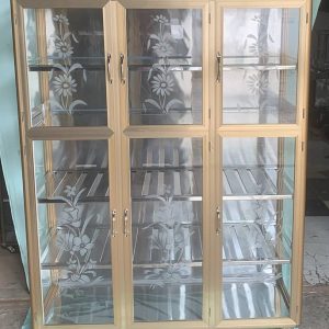 tủ đựng chén bát nhôm kính