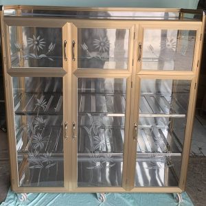 tủ đựng chén bát nhôm kính