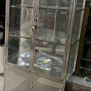tủ y tế inox